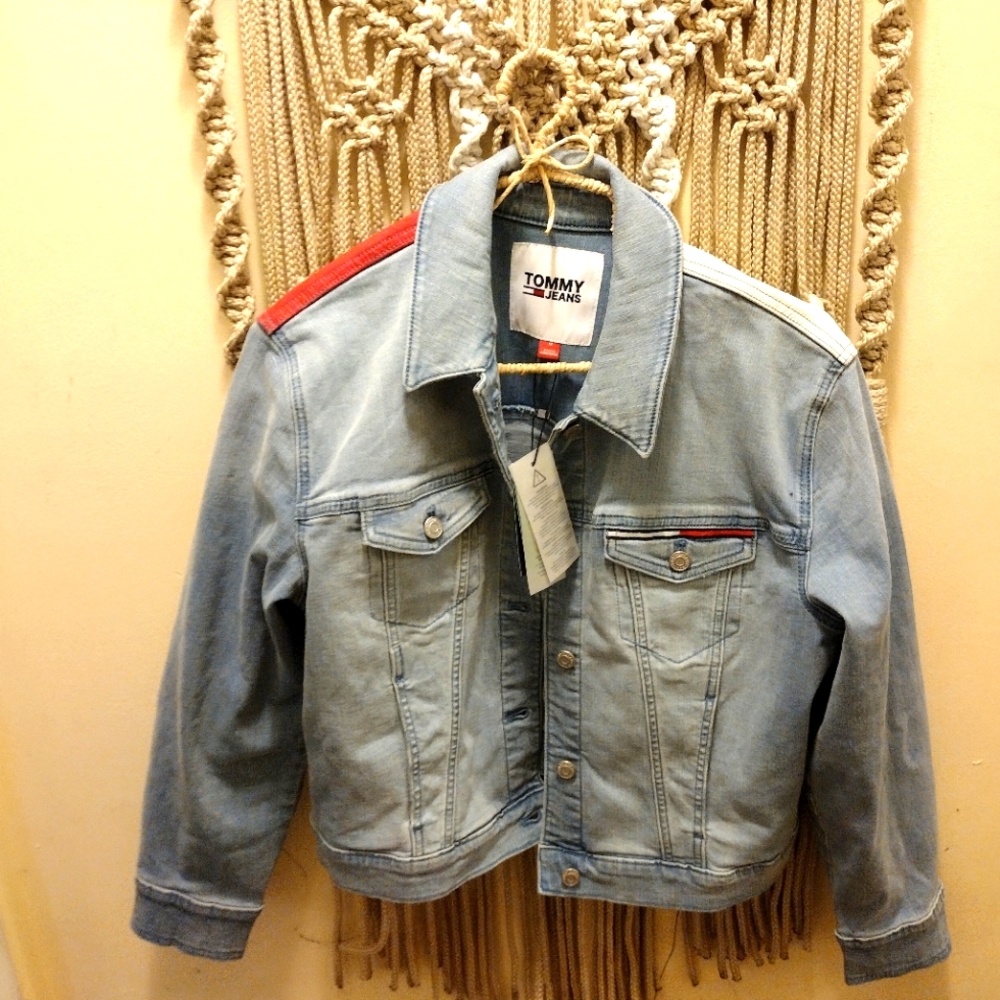 Tommy Hilfiger- Cropped Denim Jacket